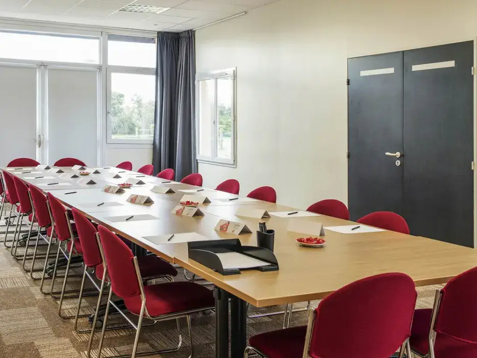 Ibis Falaise Coeur de Normandie 2