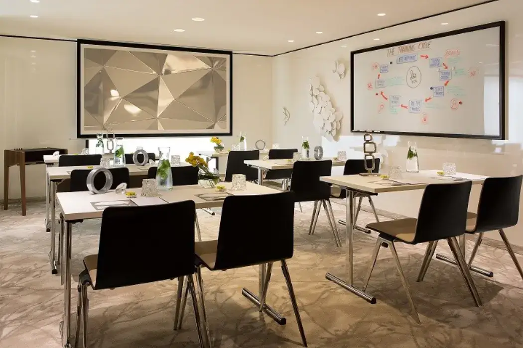 Renaissance Paris Republique Hotel 7