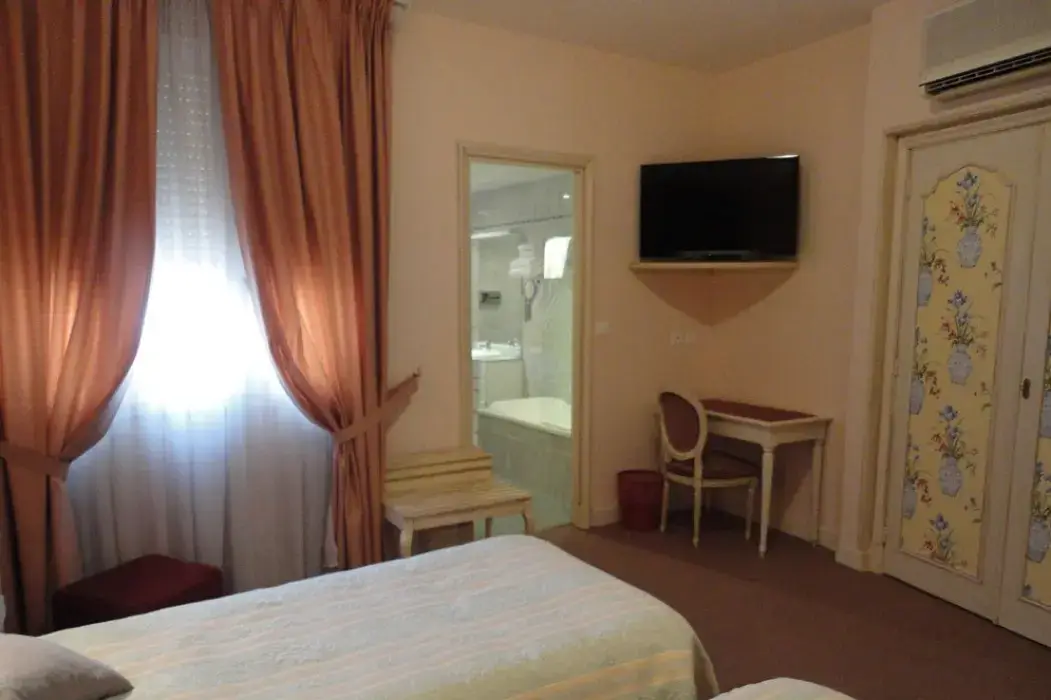 Hôtel Chiffre 4
