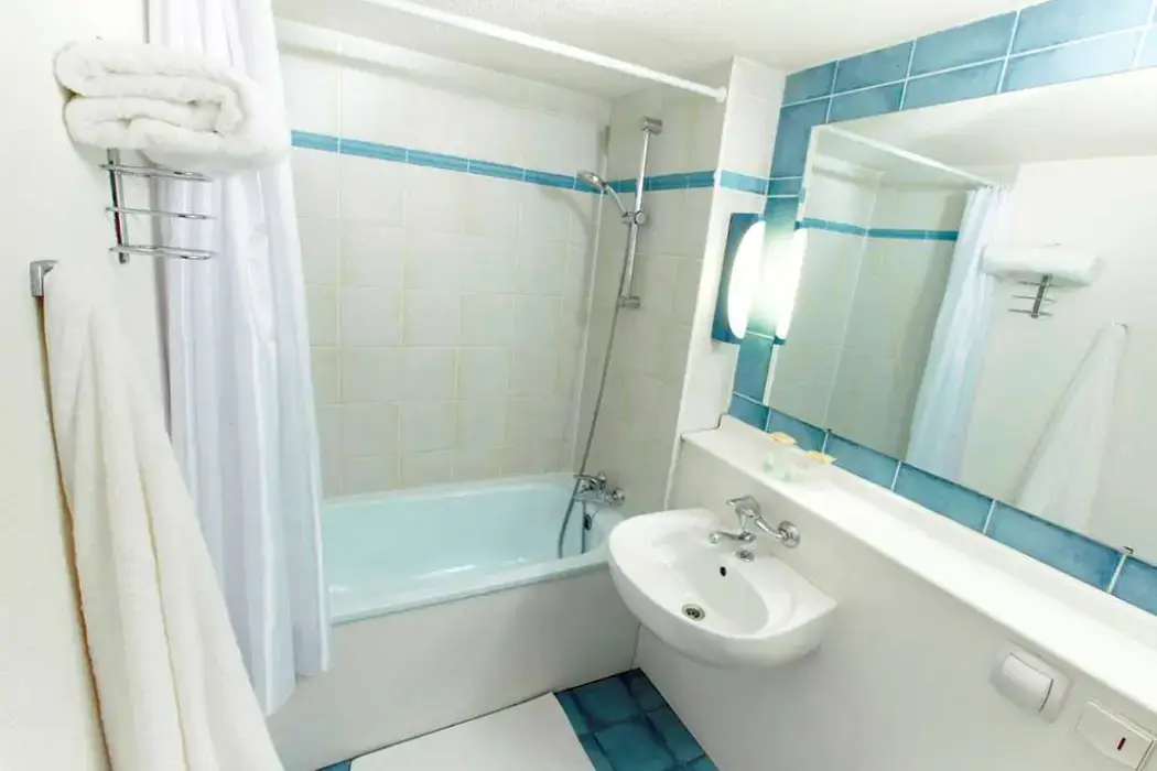 Kyriad Direct Evreux 5