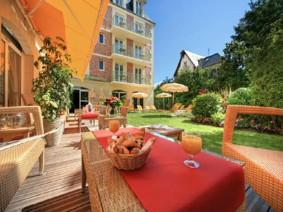 La Closerie et l'Atelier Hoche 10