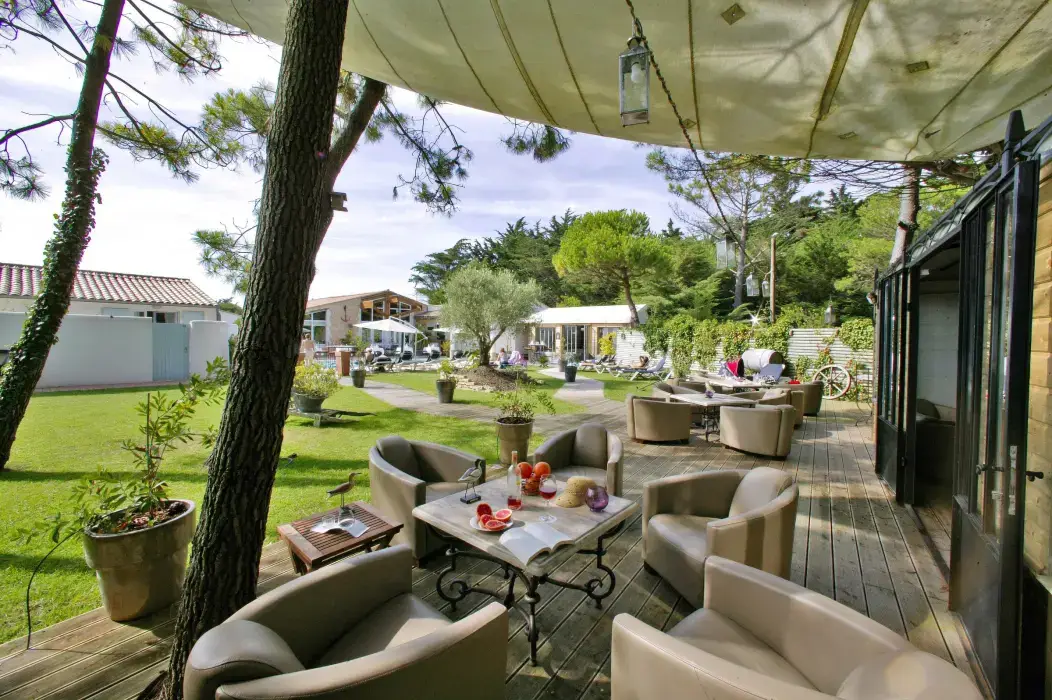 Hôtel Restaurant Spa Plaisir 4