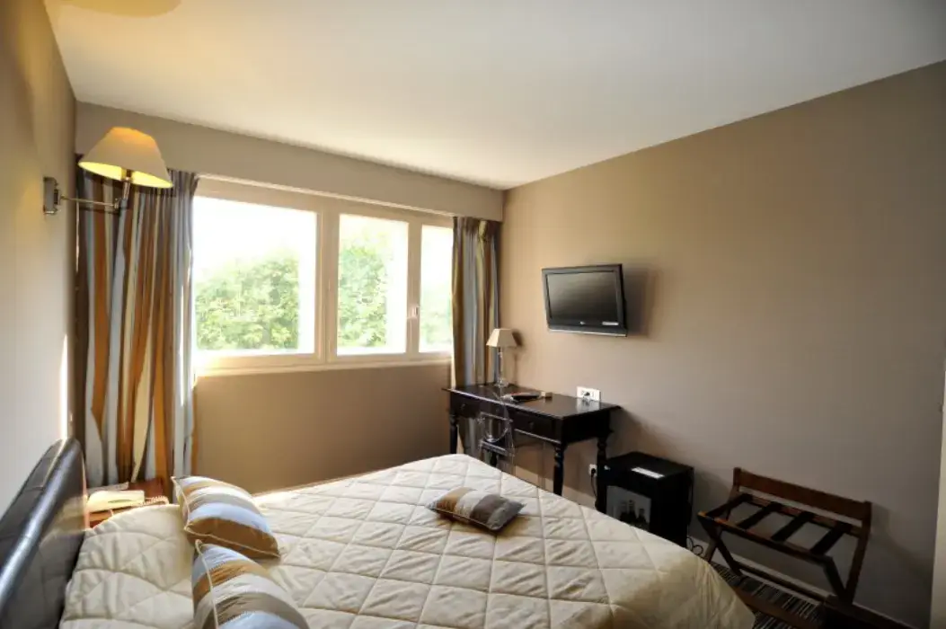 Hôtel Napoléon La Roche-sur-Yon 9