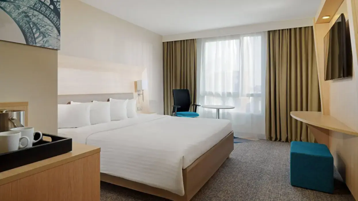 Courtyard by Marriott Paris La Defense West - Colombes 5
