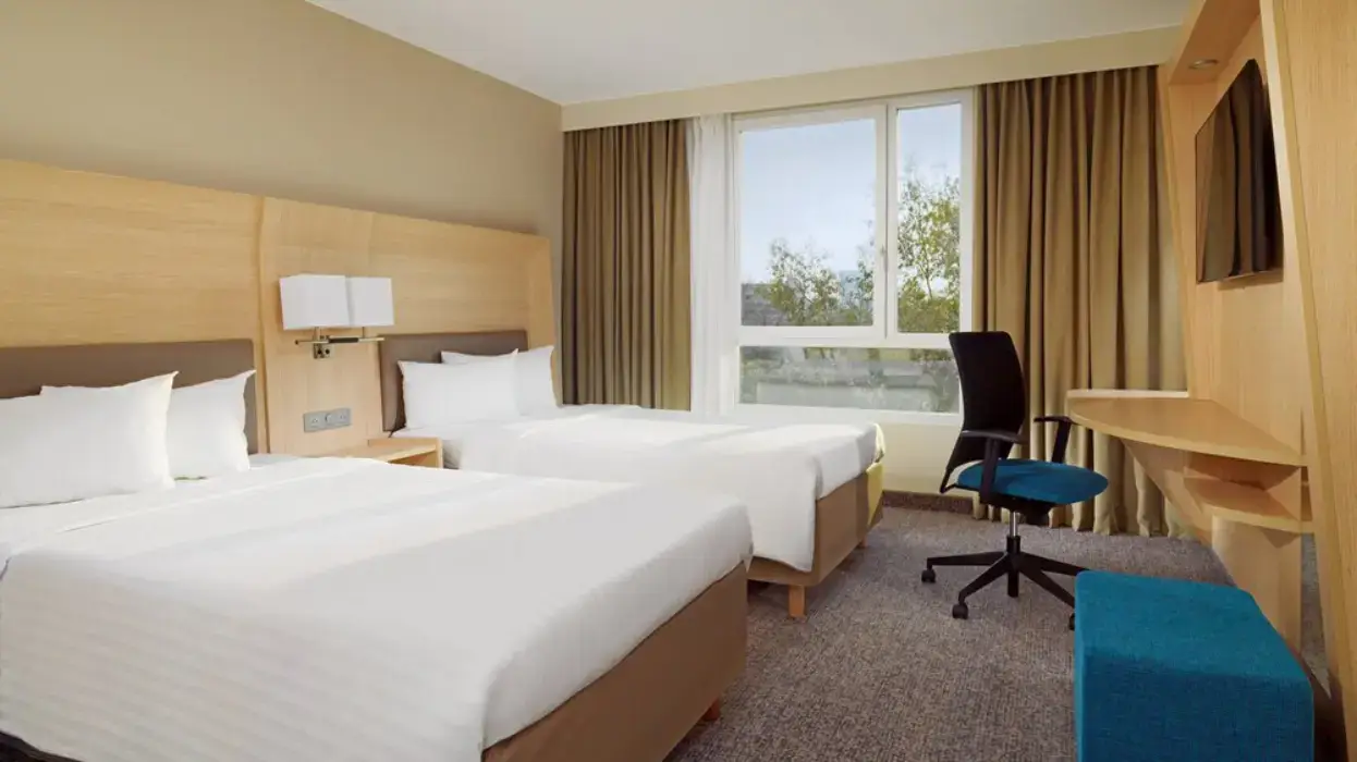 Courtyard by Marriott Paris La Defense West - Colombes 6