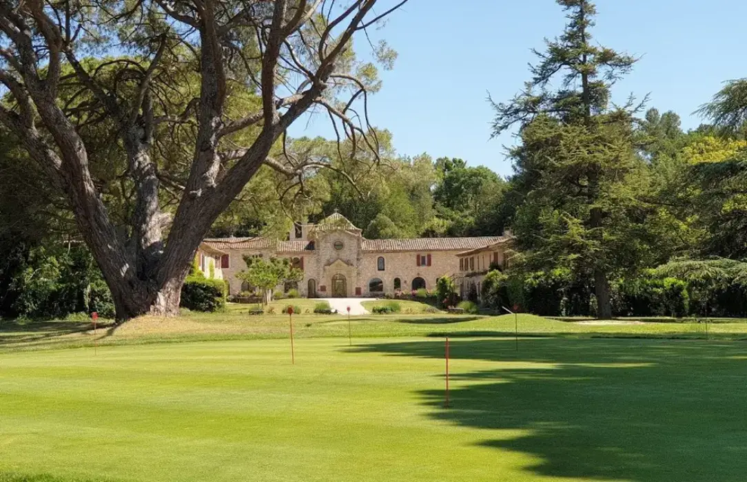 Château l'Arc Golf Club