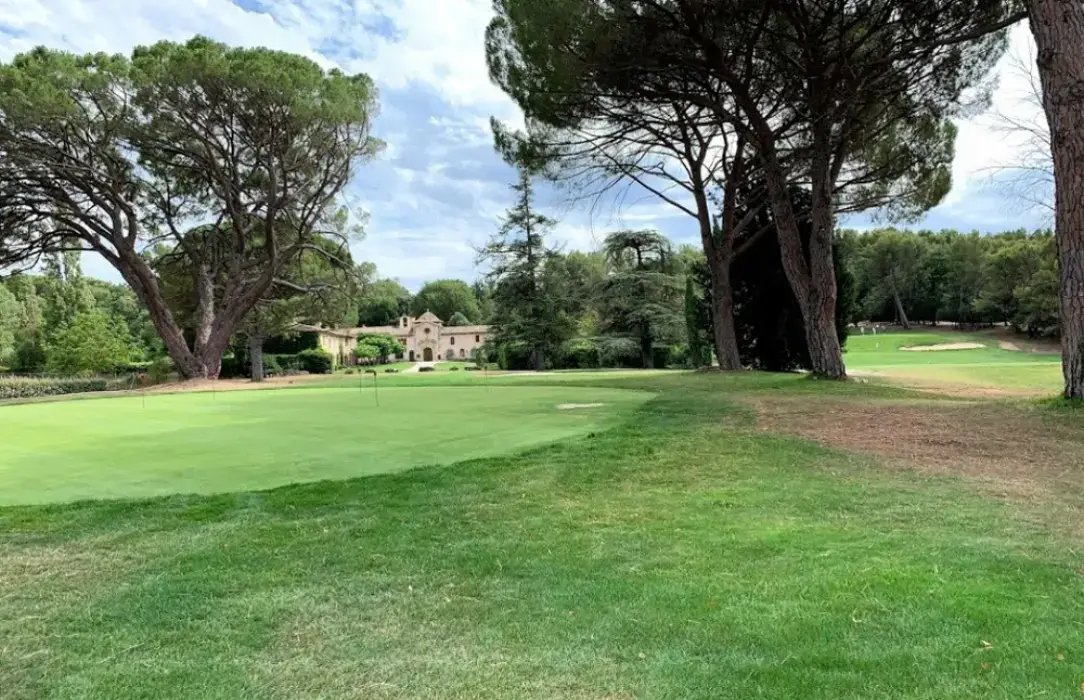 Château l'Arc Golf Club 5
