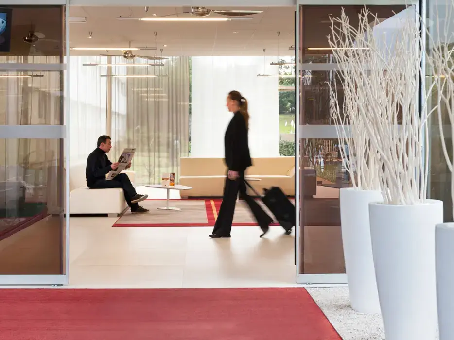 Mercure Paris Le Bourget 6