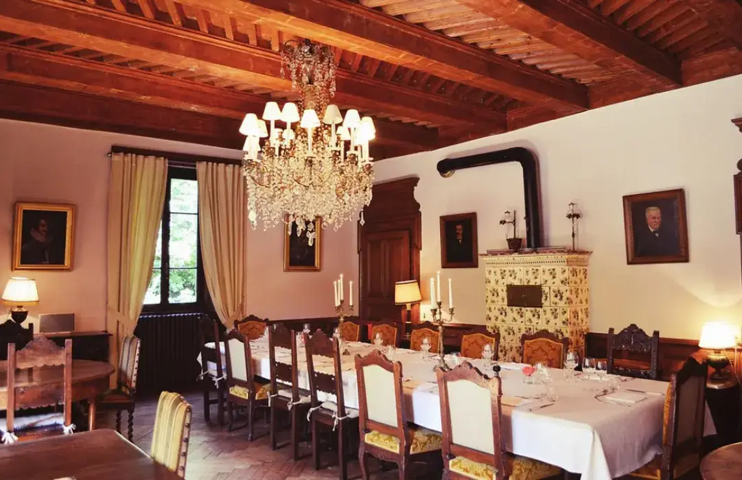 Château de Saint-Sixt 4