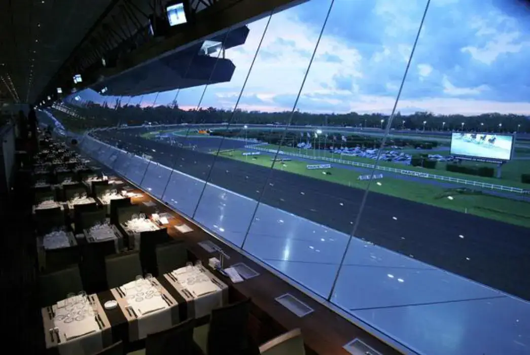 Restaurants Panoramiques Hippodrome Paris-Vincennes 4
