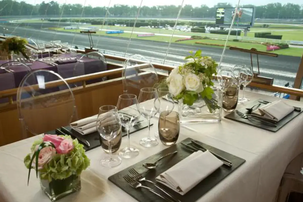 Restaurants Panoramiques Hippodrome Paris-Vincennes 10