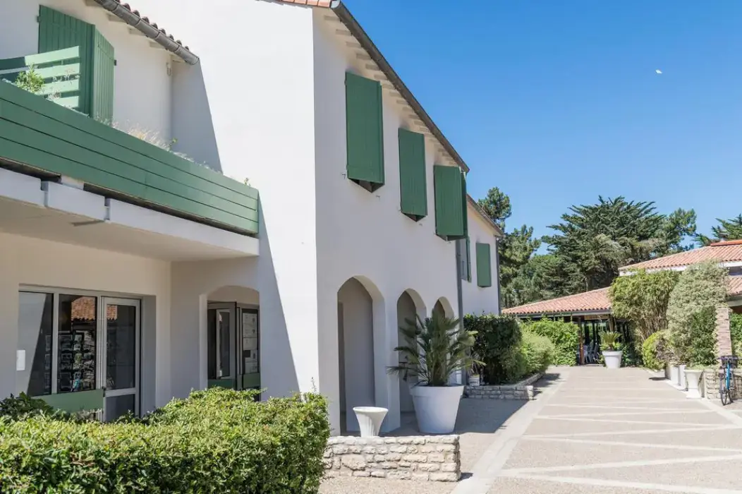 Domaine Hotelier Les Grenettes 3