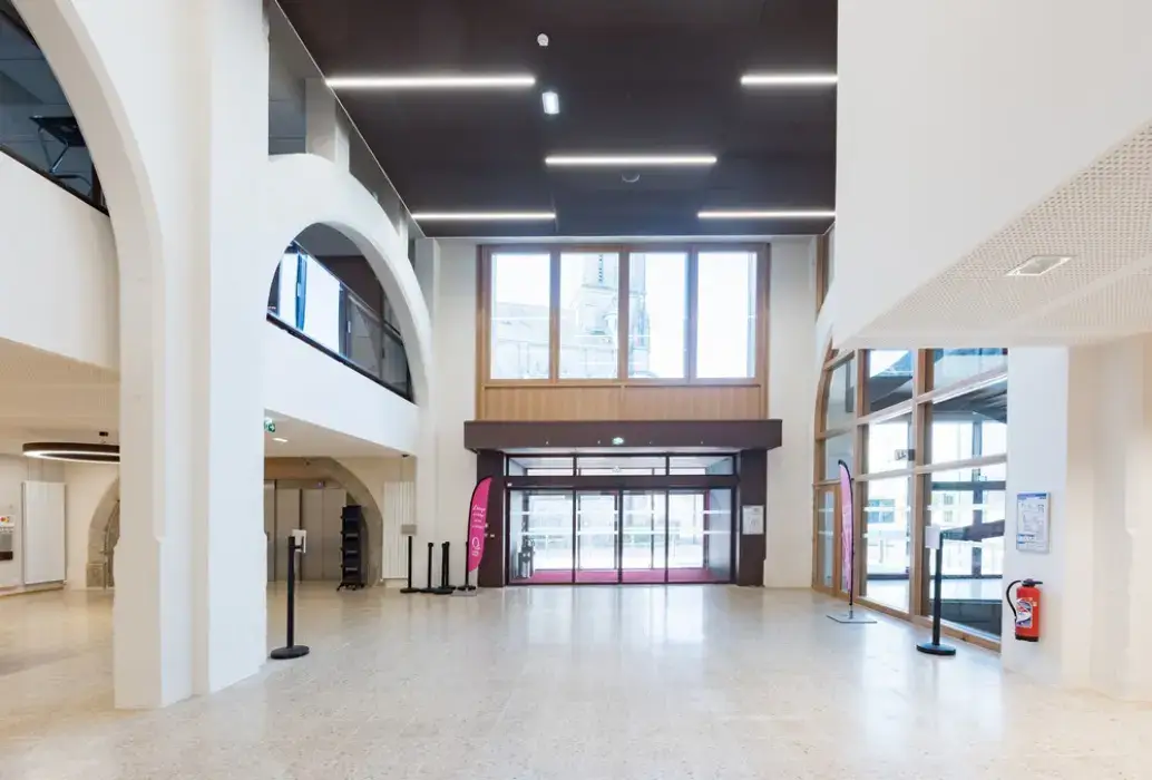 Centre des Congrès du Chapeau Rouge 3