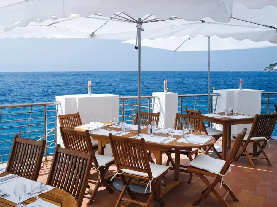 Monte-Carlo Beach Hotel 4