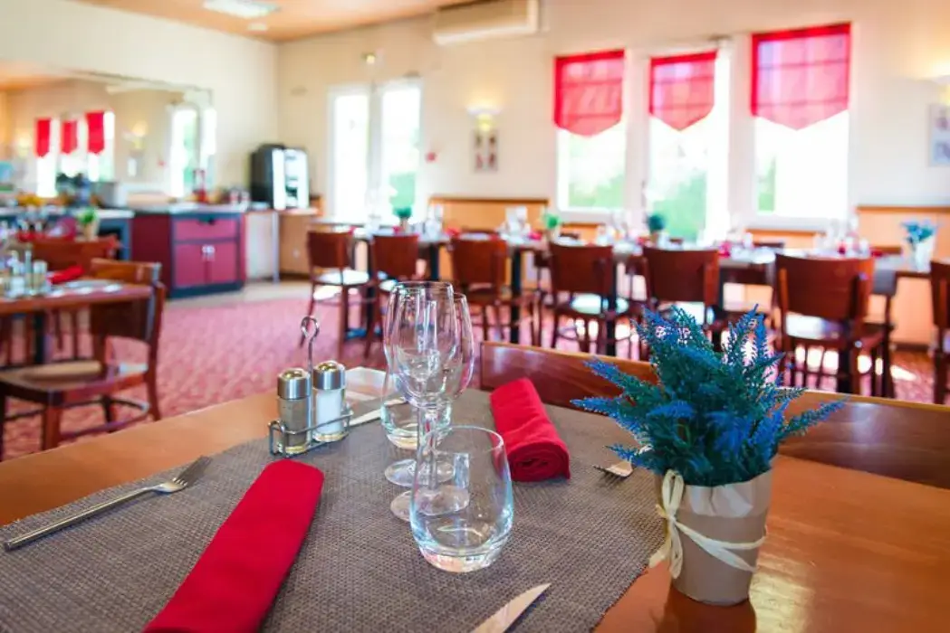 Brit Hotel Blois Le Prema 4