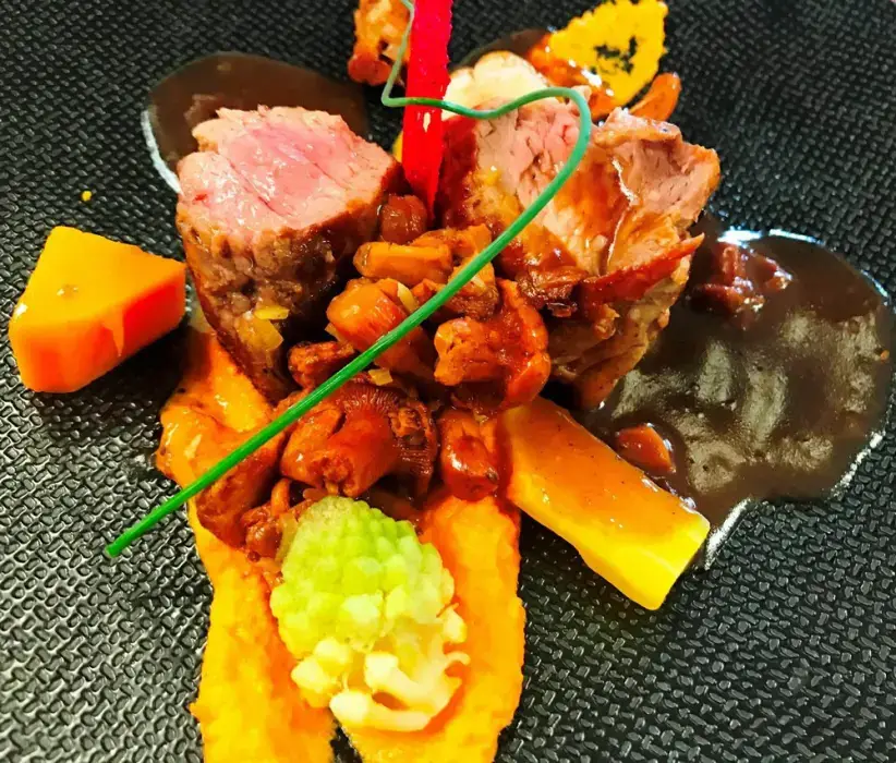 Hôtel-restaurant Aux Trois Roses 12