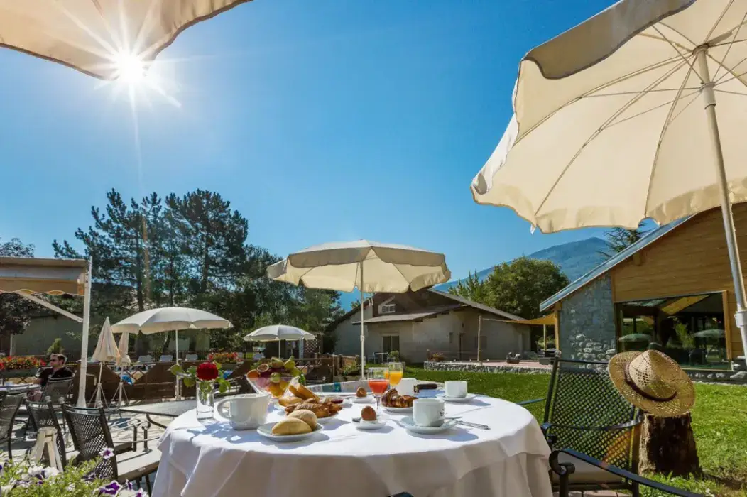 Les Bartavelles Hotel And Spa 17