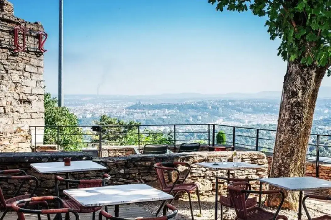 Les Lanternes L'Ermitage Hôtel 4