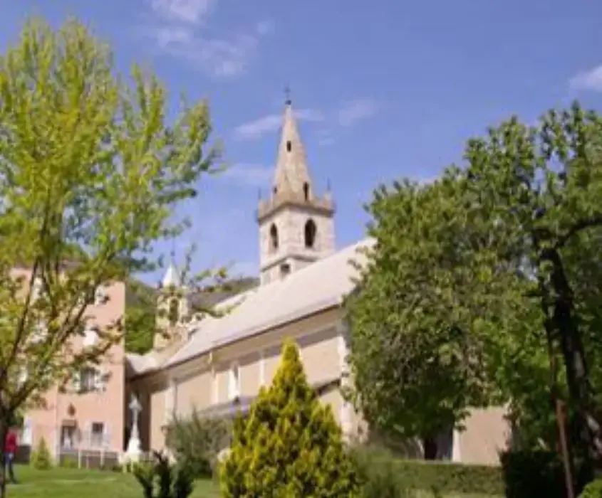 Notre Dame du Laus 3