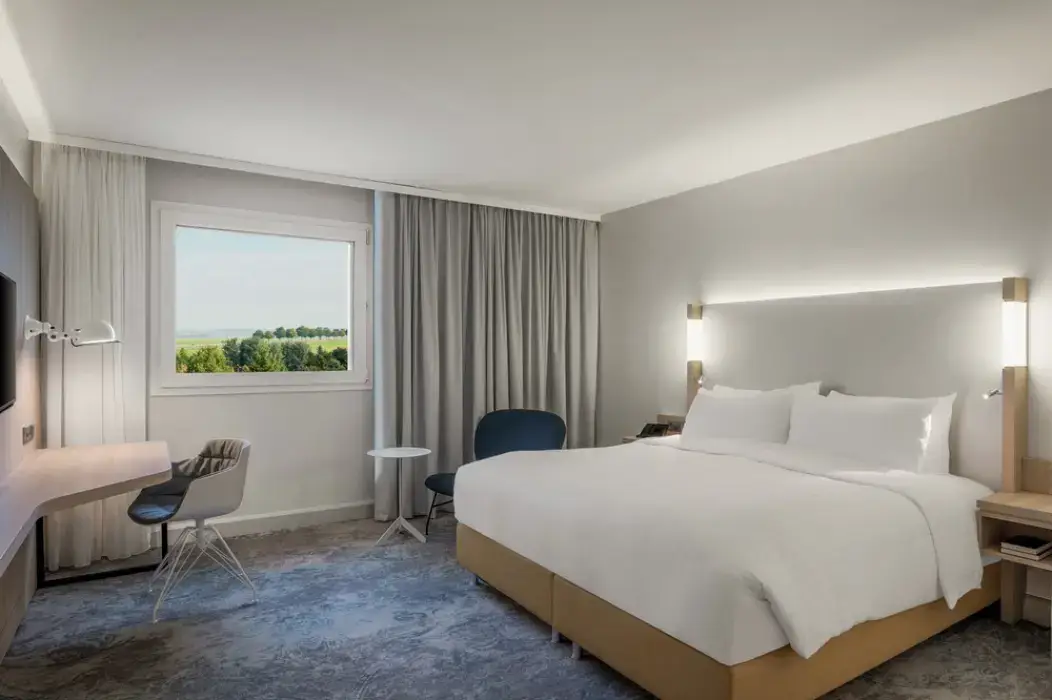 The Jangle Hotel Paris CDG Airport 2