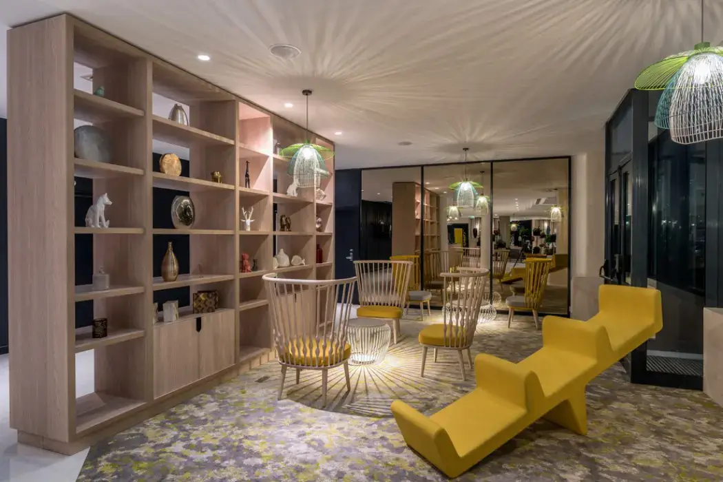 The Jangle Hotel Paris CDG Airport 6
