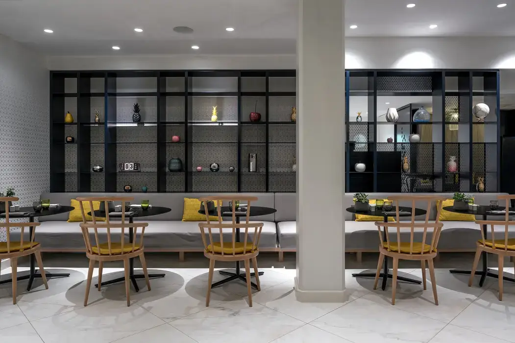 The Jangle Hotel Paris CDG Airport 8