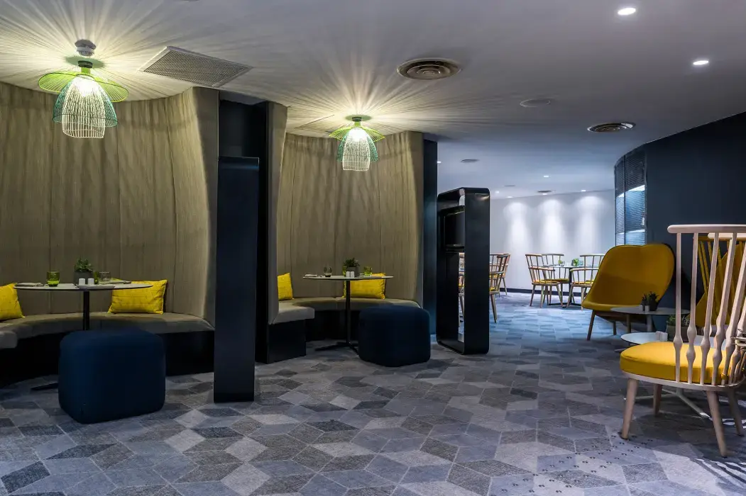 The Jangle Hotel Paris CDG Airport 9