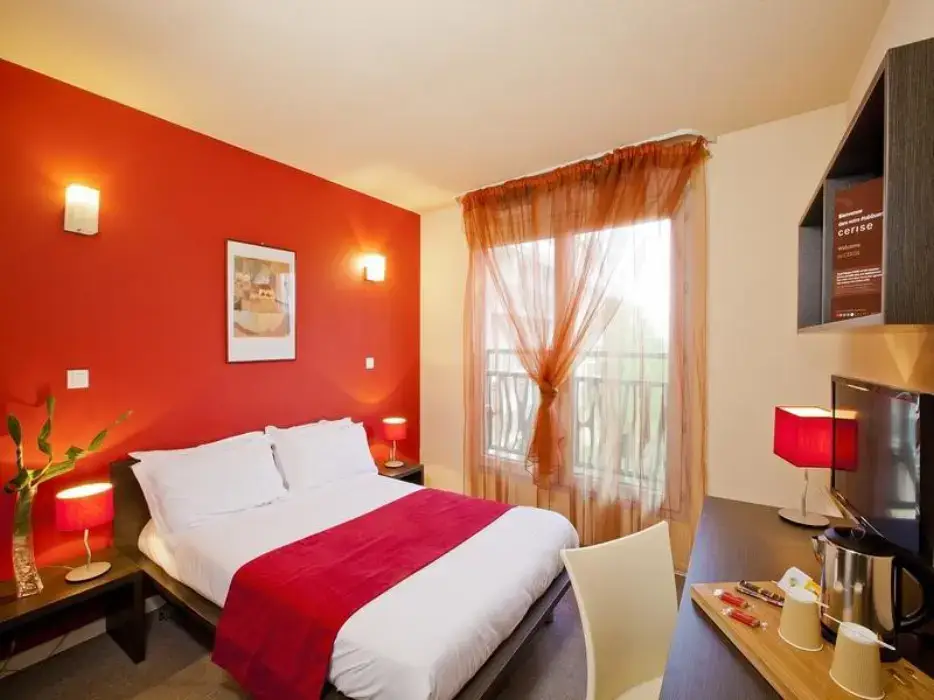 Cerise Valence Hotel 2