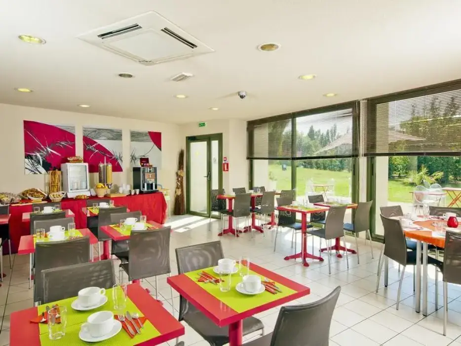Cerise Valence Hotel 3