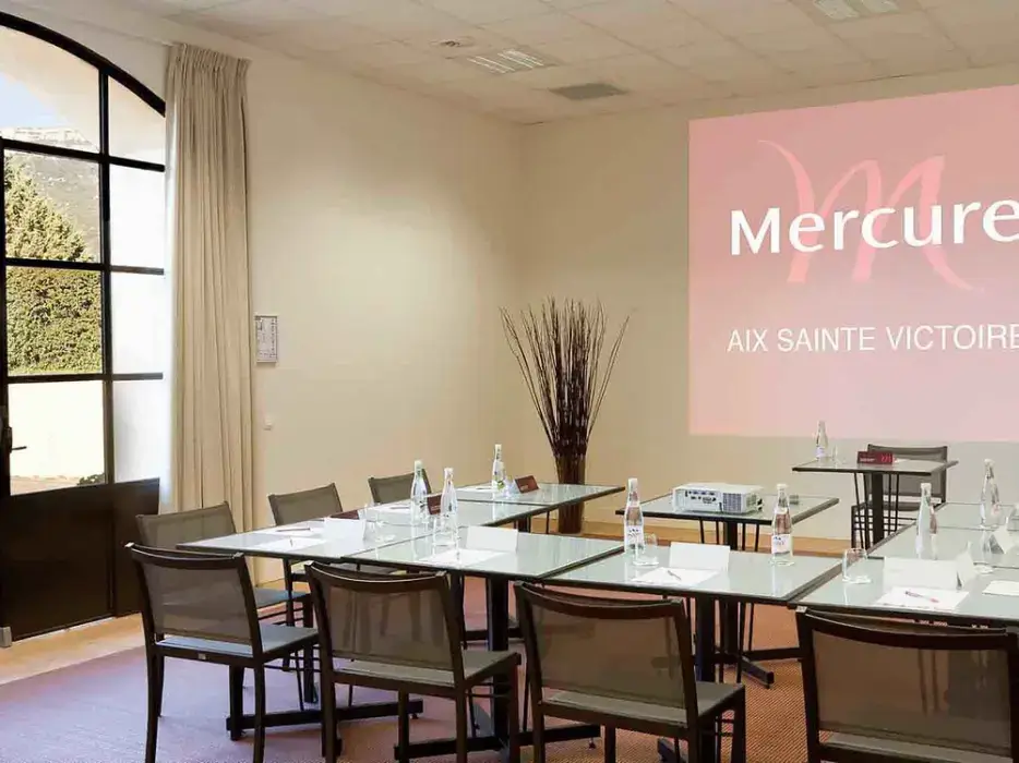 Mercure Aix-en-Provence Sainte-Victoire 8