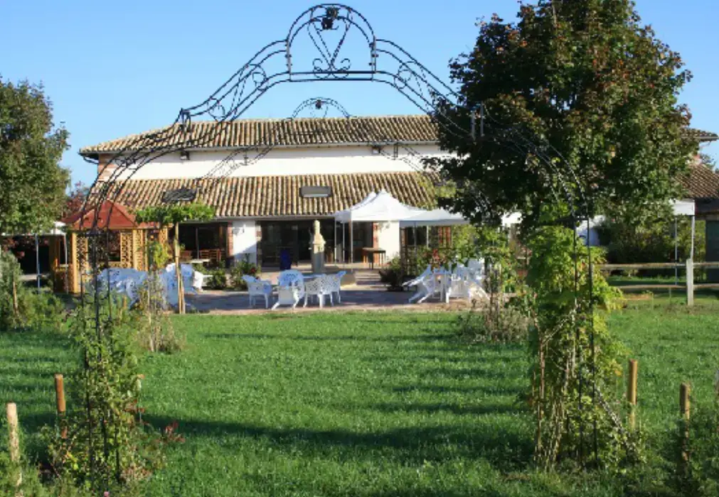 Domaine Alexander 5