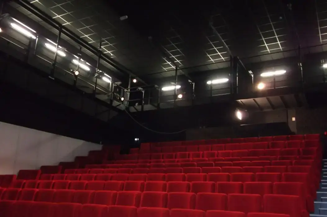 Le Carré Blanc 2
