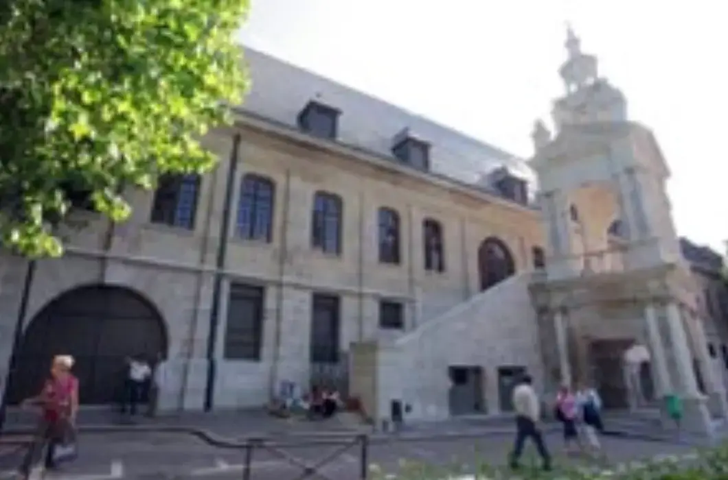 Halle aux Toiles 3