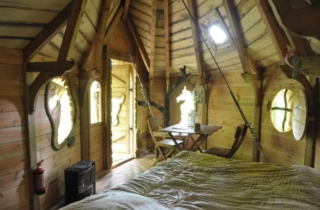 Les Cabanes de Fontaine-Châtel 2