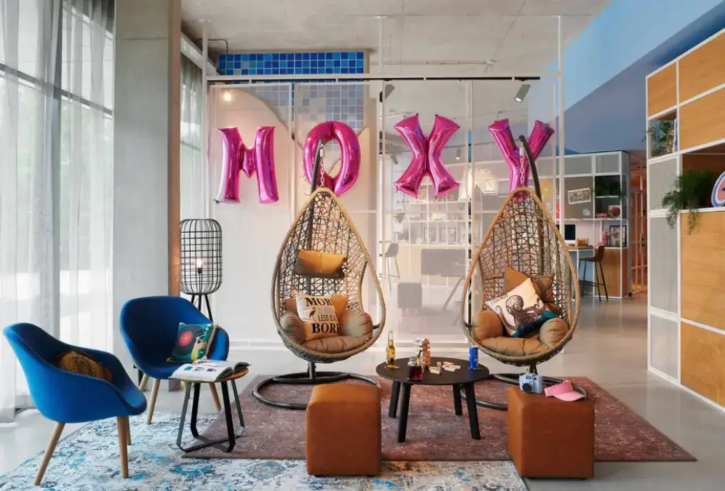 Moxy Sophia Antipolis 7