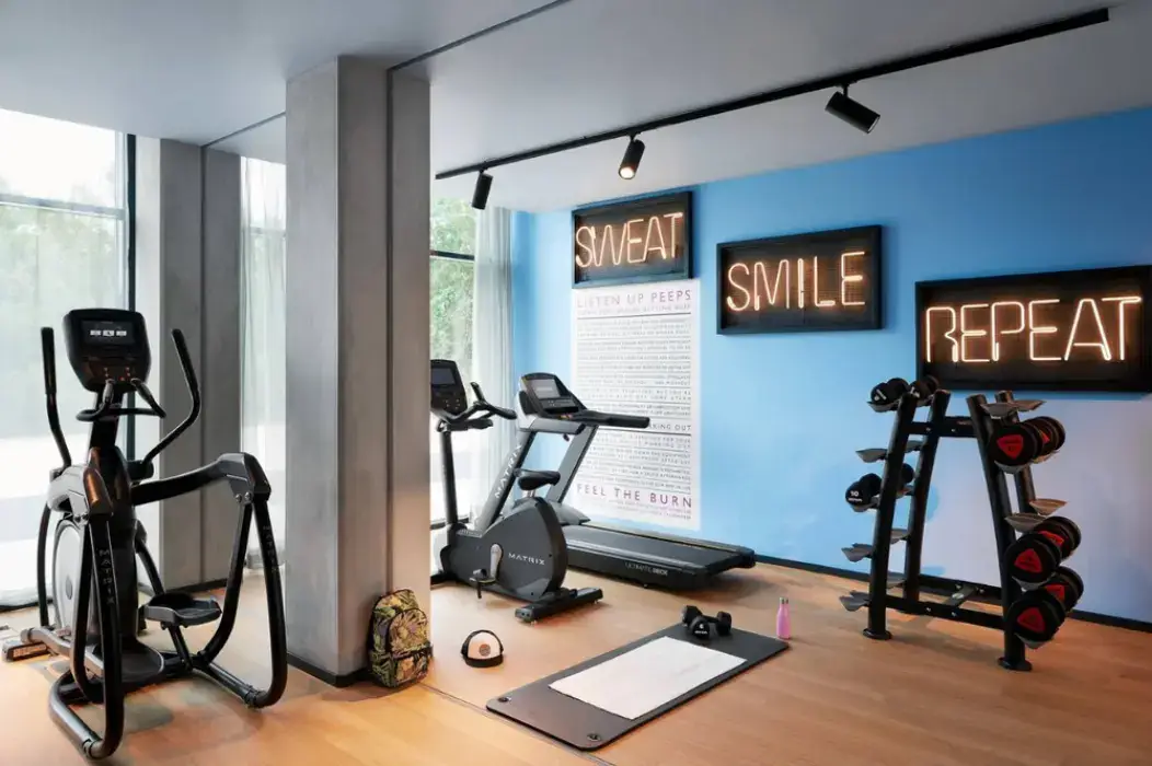 Moxy Sophia Antipolis 13