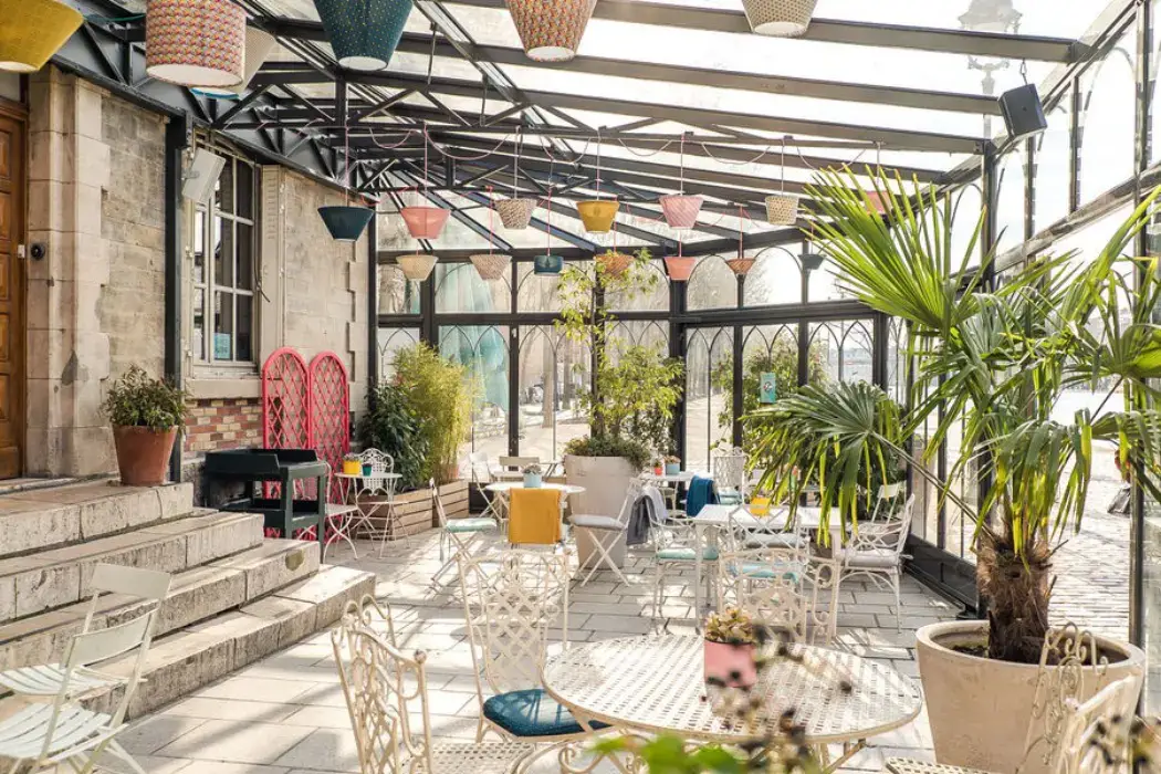 Pavillon des Canaux 9