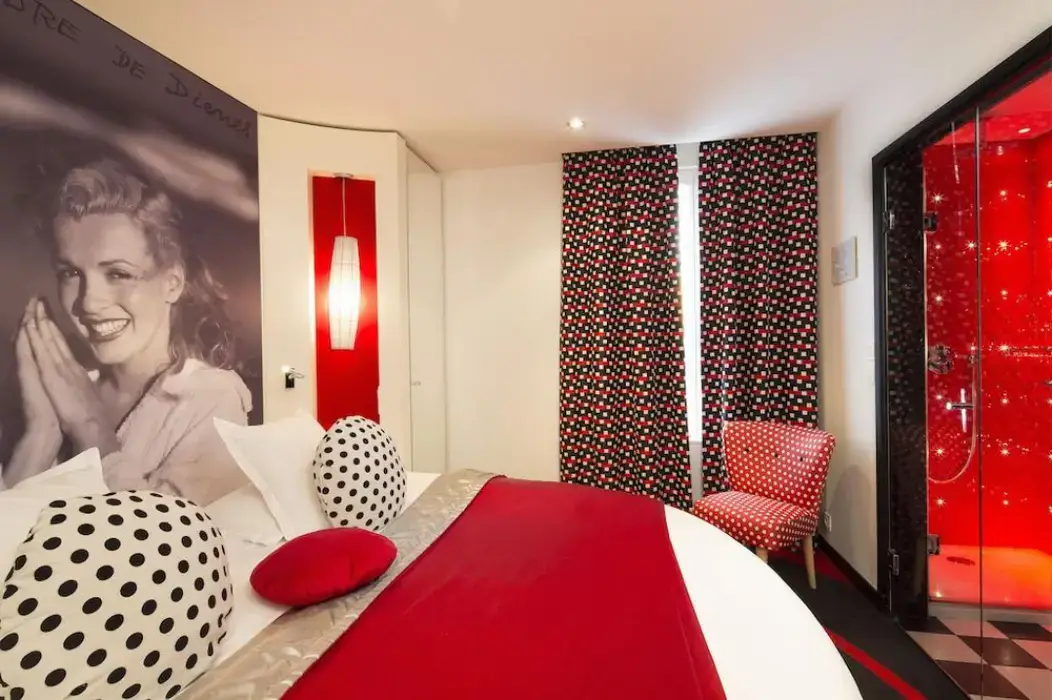 Platine Hôtel 3