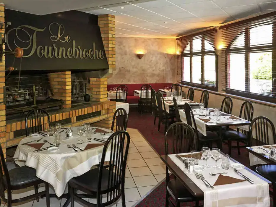Ibis Beaune Centre 11
