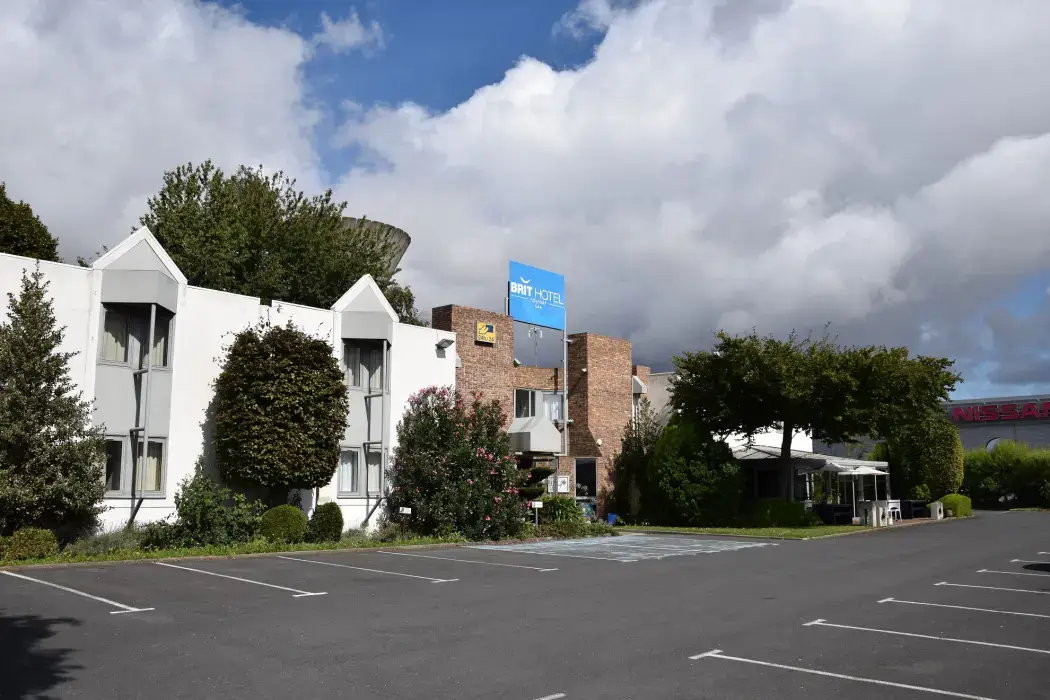 Brit Hotel Caen Hérouville 4