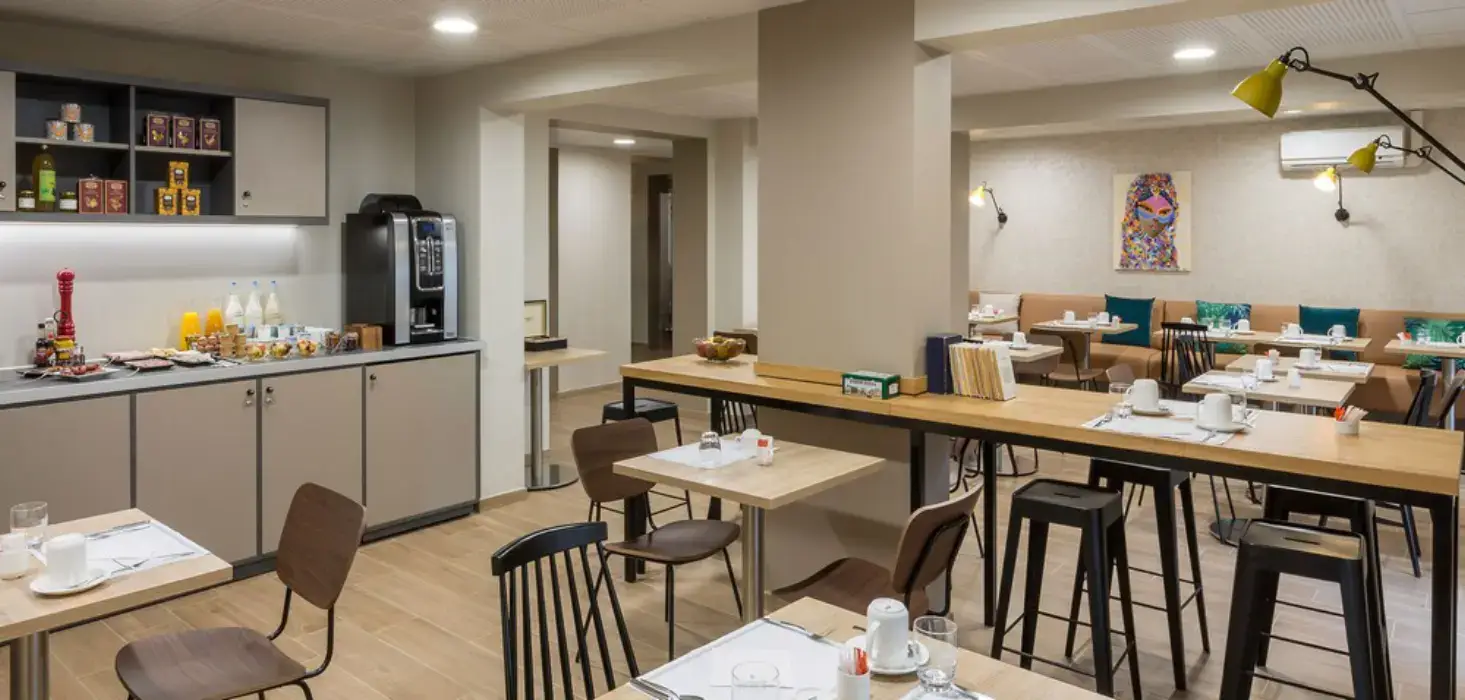 Best Western La Porte des Châteaux 12