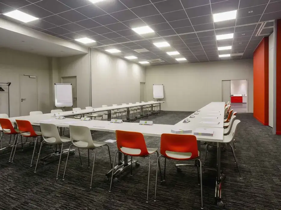Ibis Styles Poitiers Centre 6