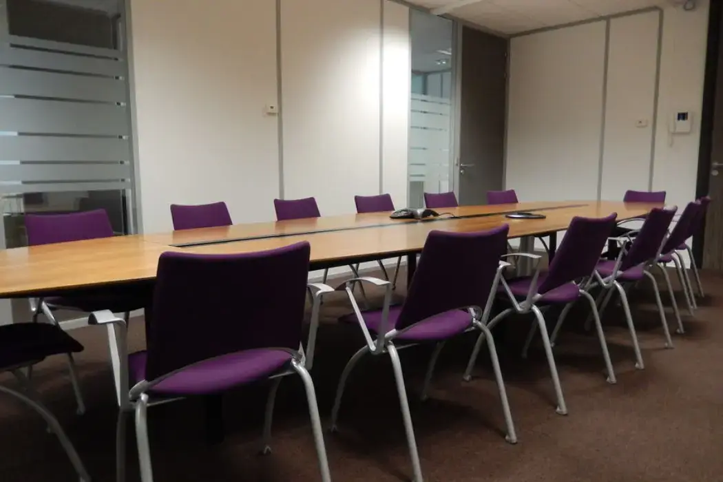 Office Business Center 3