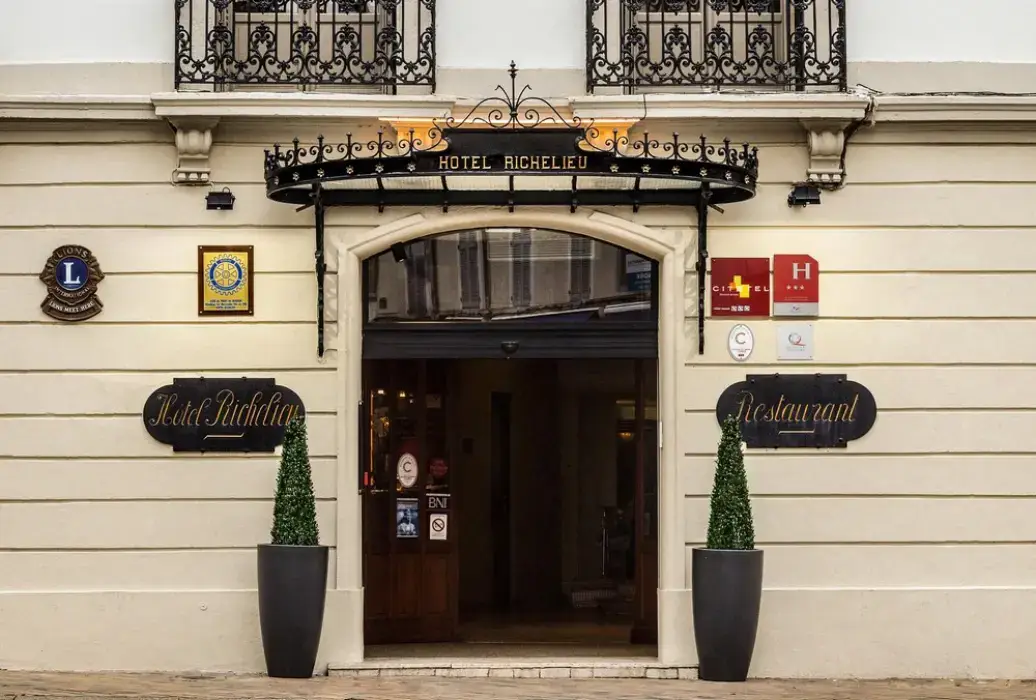 Hôtel Richelieu Mont-de-Marsan 6