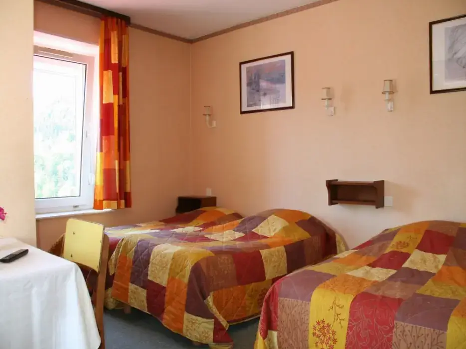 Hôtel Grande Cascade 5