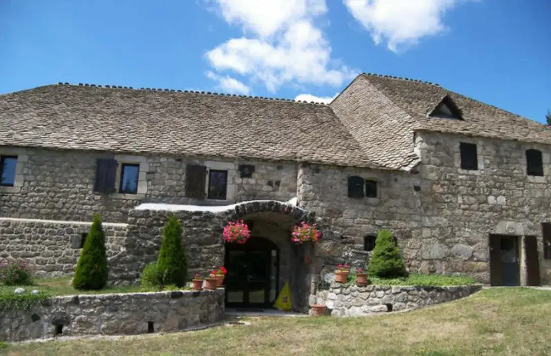Domaine du Lac Ferrand 2