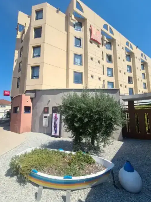 Ibis Marseille Centre Gare Saint-Charles 10