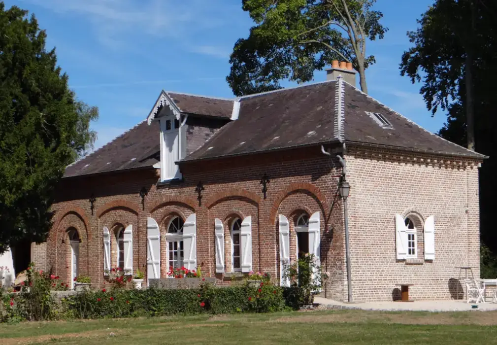La Roseraie Sains-en-Amienois 7