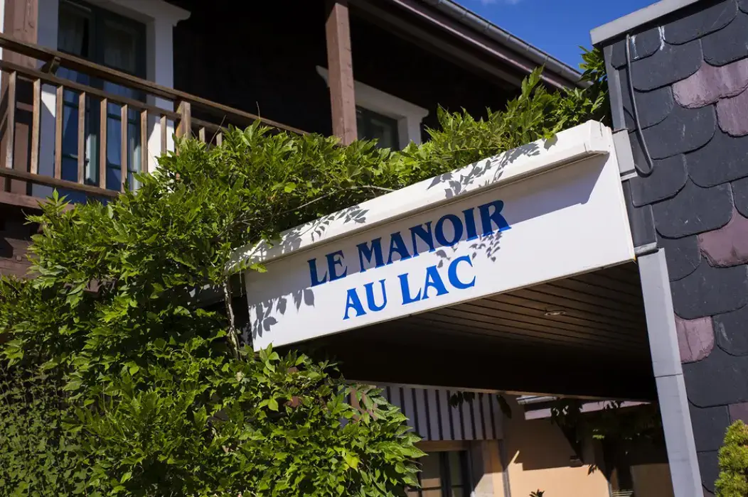 Manoir au Lac 2