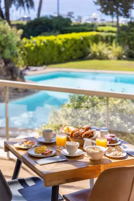 Luxotel Cannes 11